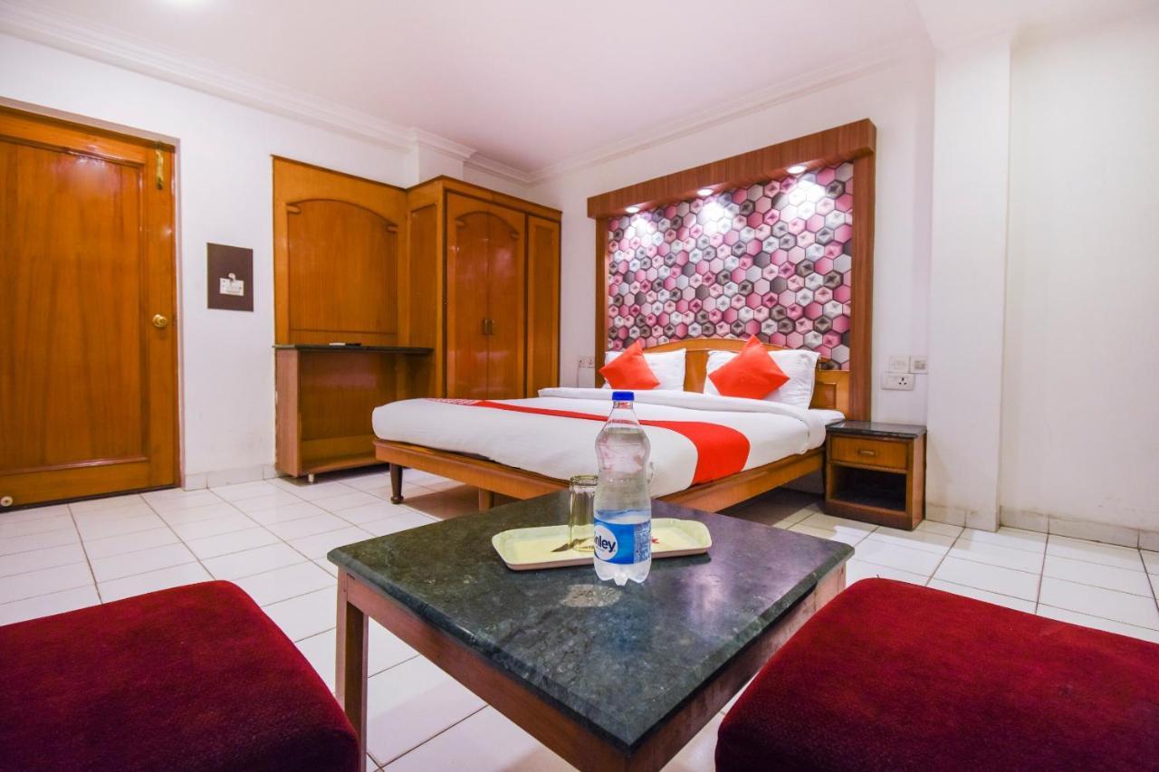 โอโย 71780 วี อินเตอร์เนชั่นแนล Hotel อัมริตสา ภายนอก รูปภาพ