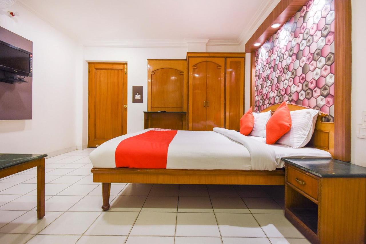 โอโย 71780 วี อินเตอร์เนชั่นแนล Hotel อัมริตสา ภายนอก รูปภาพ