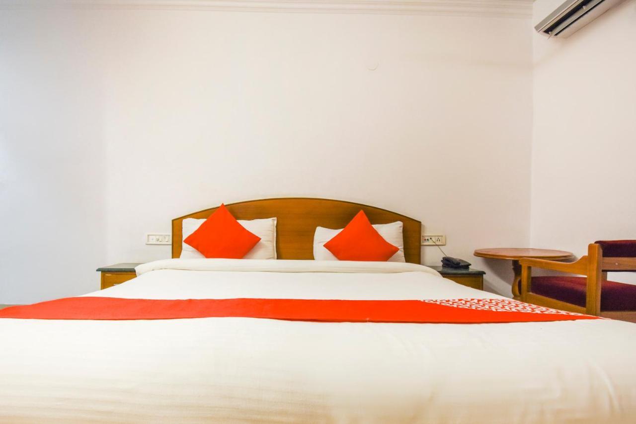 โอโย 71780 วี อินเตอร์เนชั่นแนล Hotel อัมริตสา ภายนอก รูปภาพ