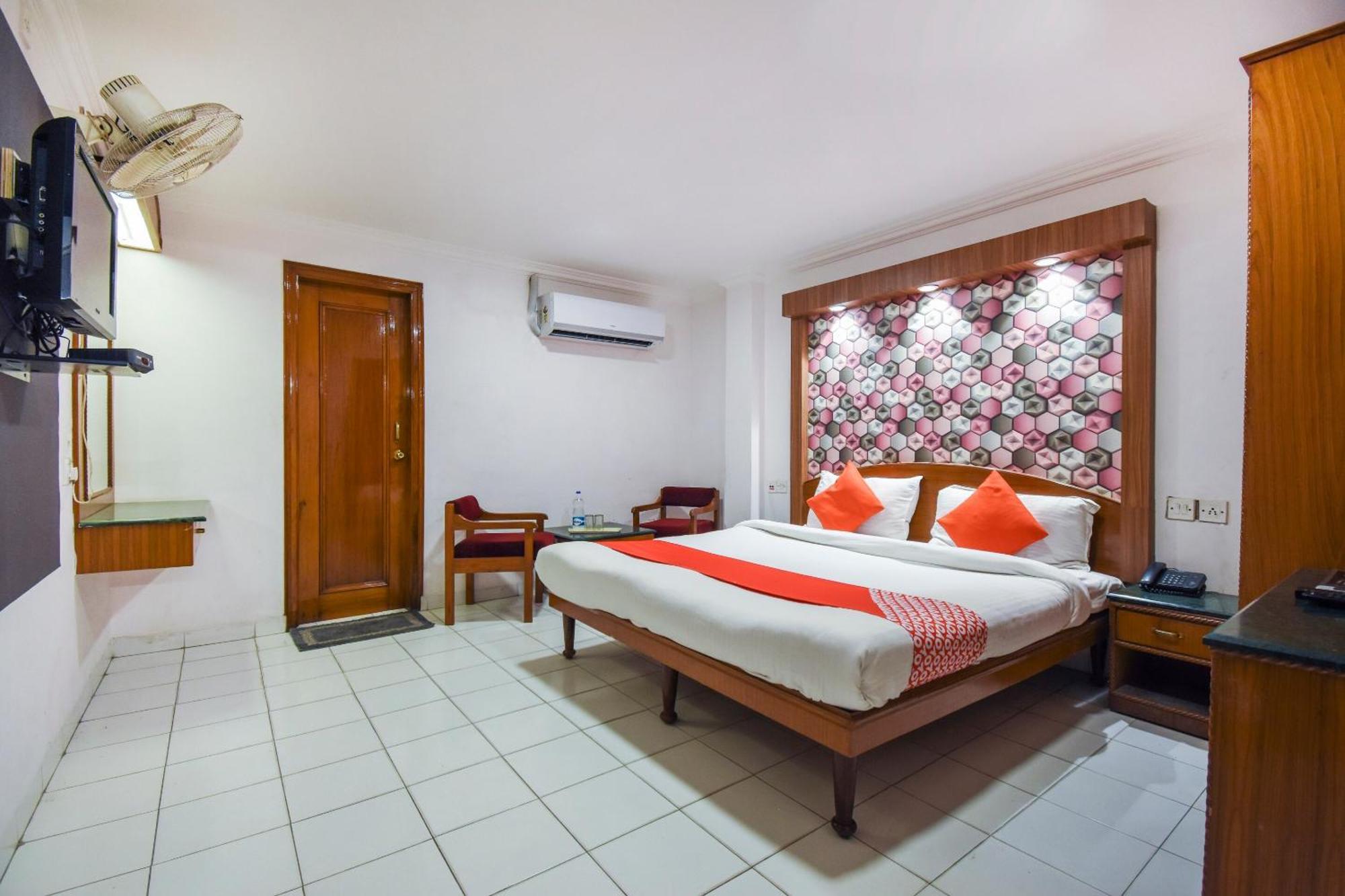 โอโย 71780 วี อินเตอร์เนชั่นแนล Hotel อัมริตสา ภายนอก รูปภาพ